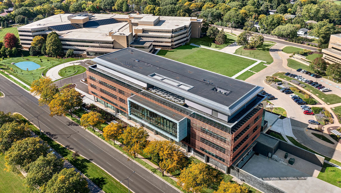 Ariel photo of a parking garage 