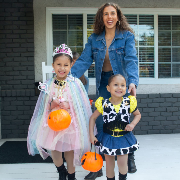 A family trick-or-treating